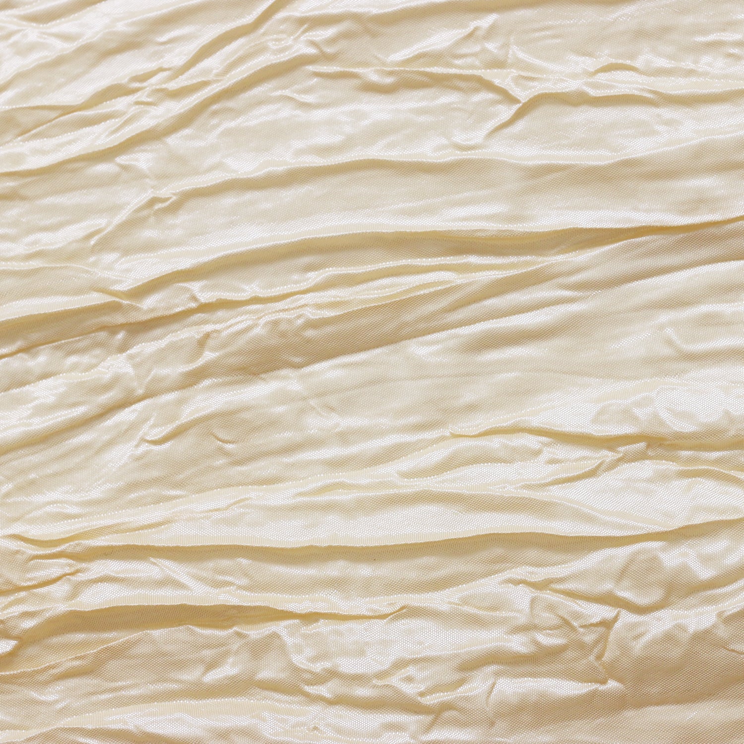 120 inch Crinkle Taffeta Round Tablecloth Champagne