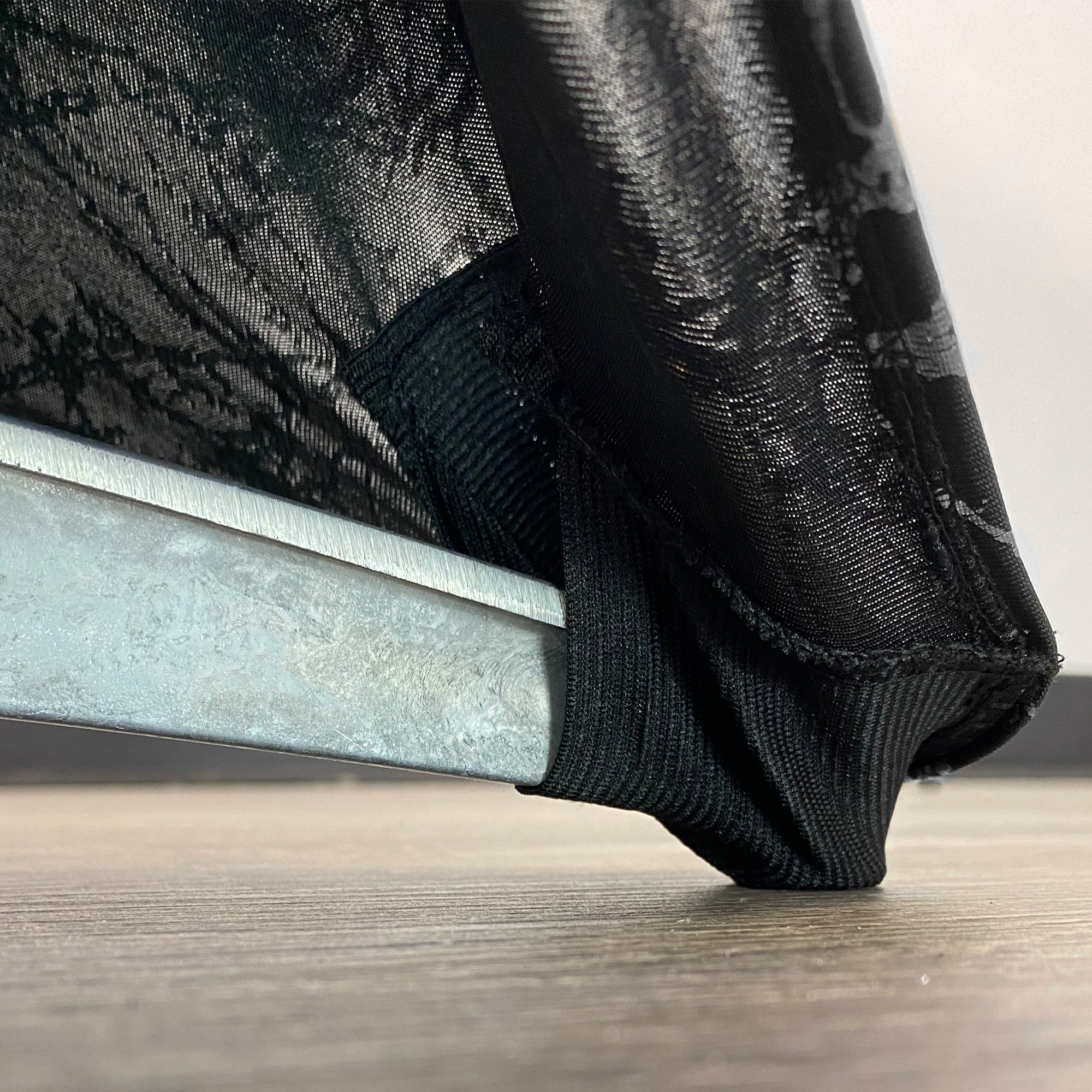 30 inch Highboy Cocktail Round Stretch Spandex Table Cover Black With Silver Marbling
