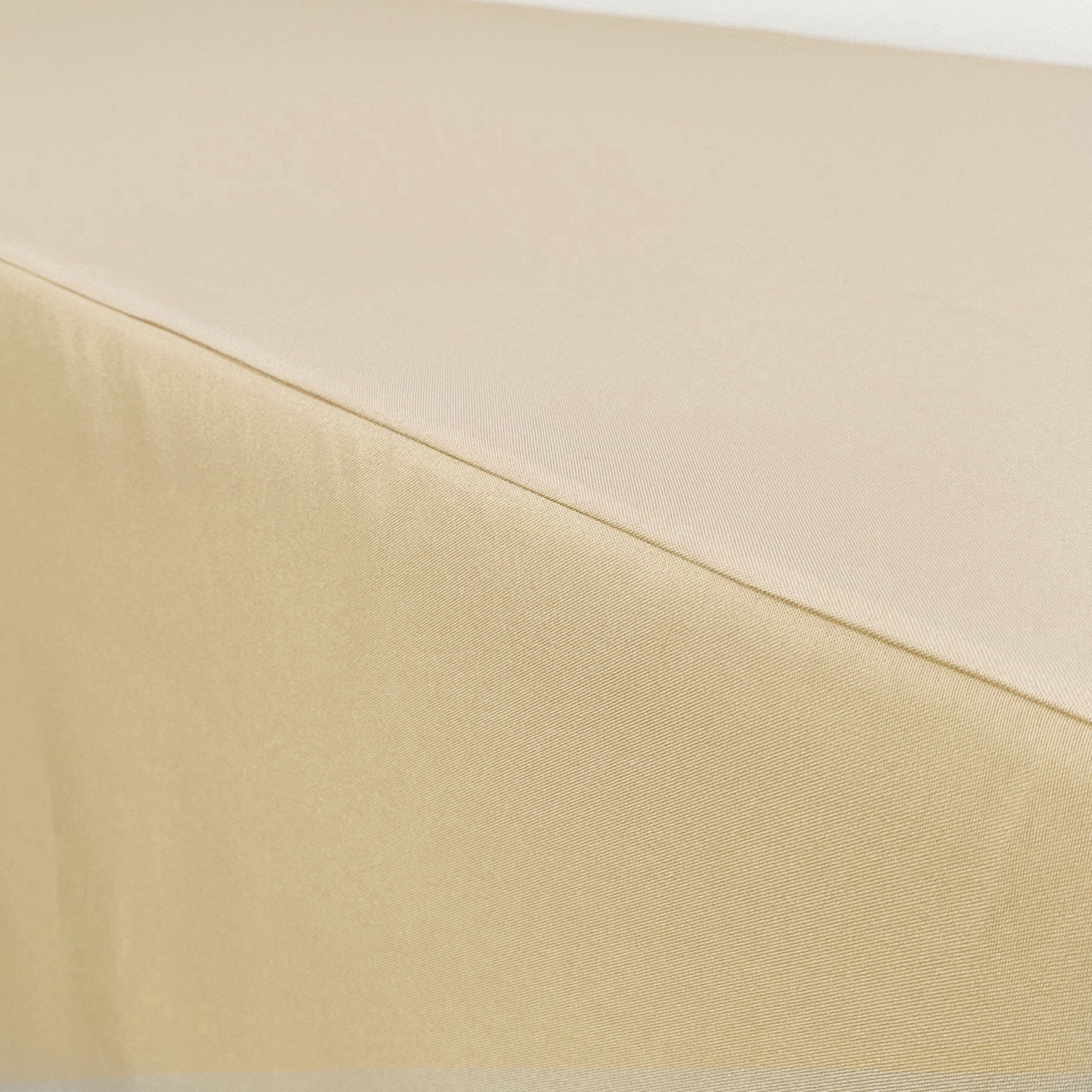 6 ft Rectangular Fitted Polyester Tablecloth Champagne