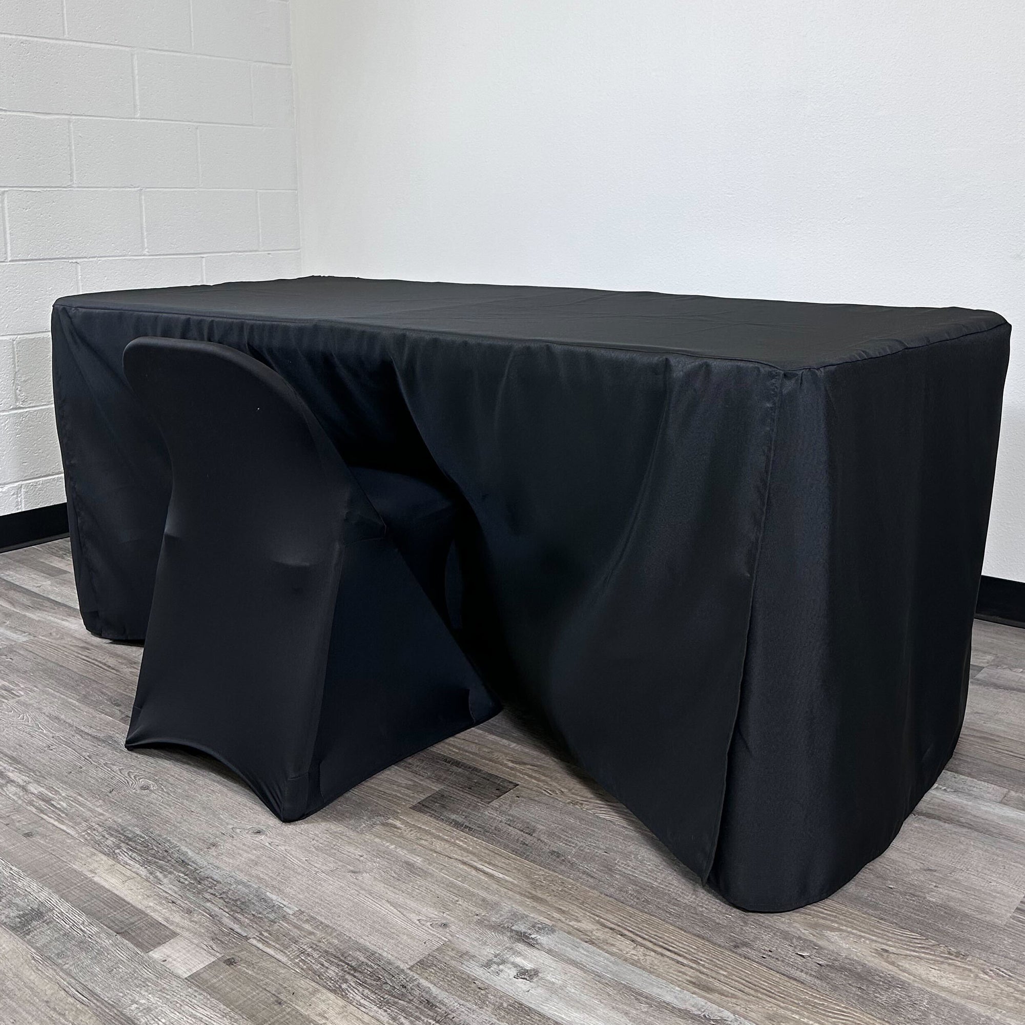 6 ft Fitted Slit Open Back Polyester Rectangular Tablecloth Black