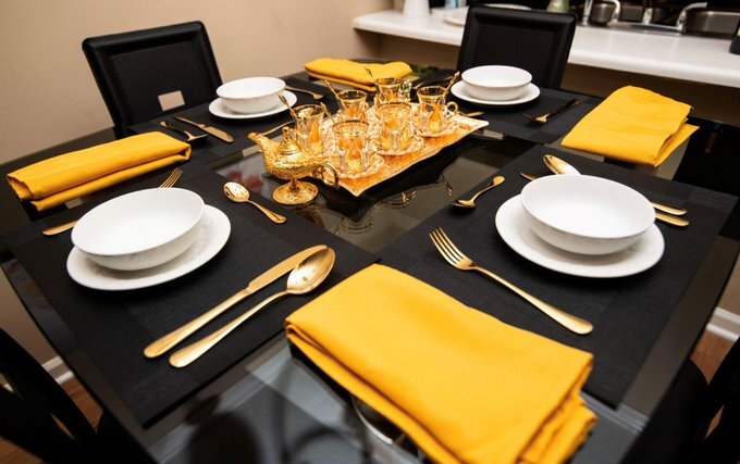 20 inch Polyester Cloth Napkins Gold (Pack of 10)