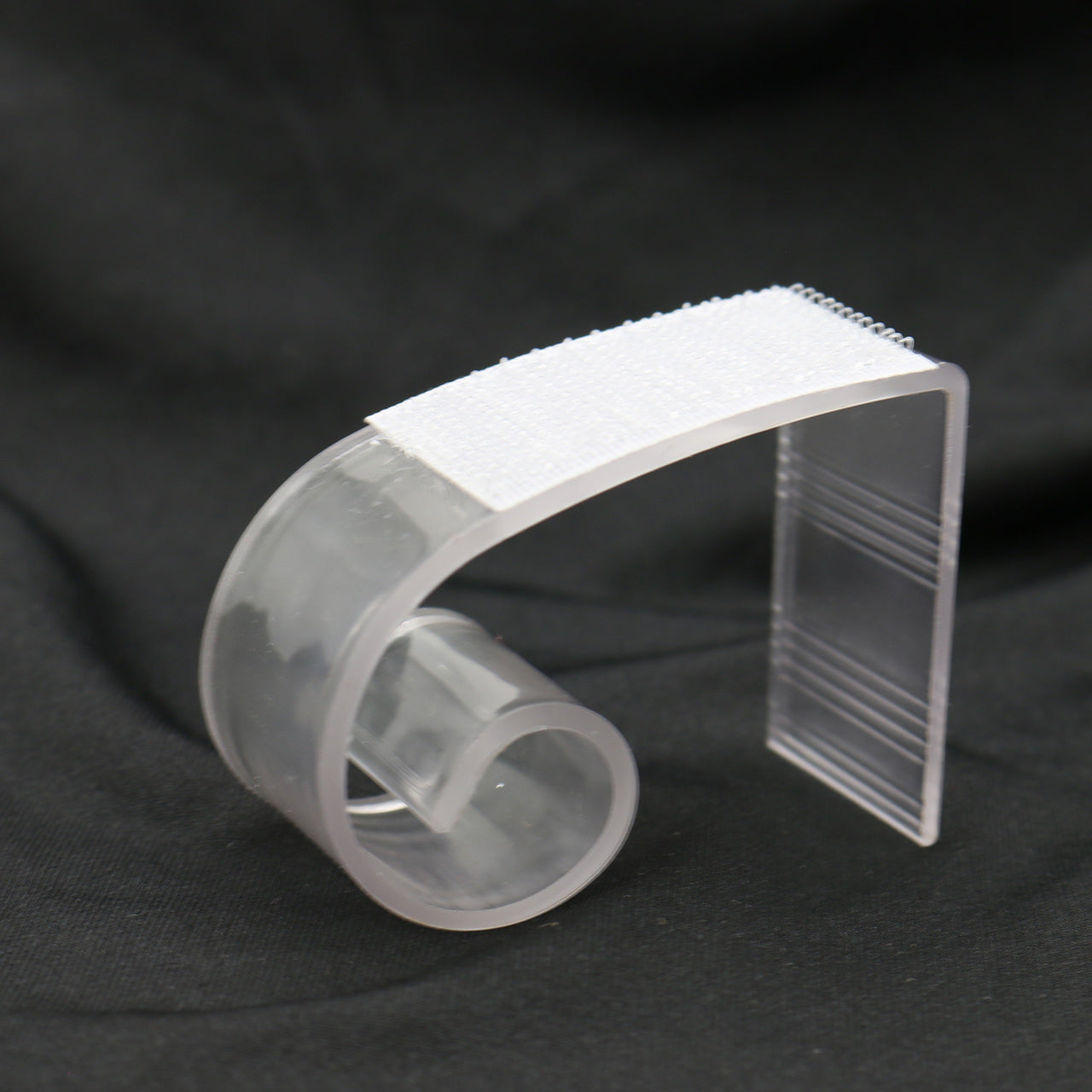1 3/4 inch Plastic Table Skirt Clips