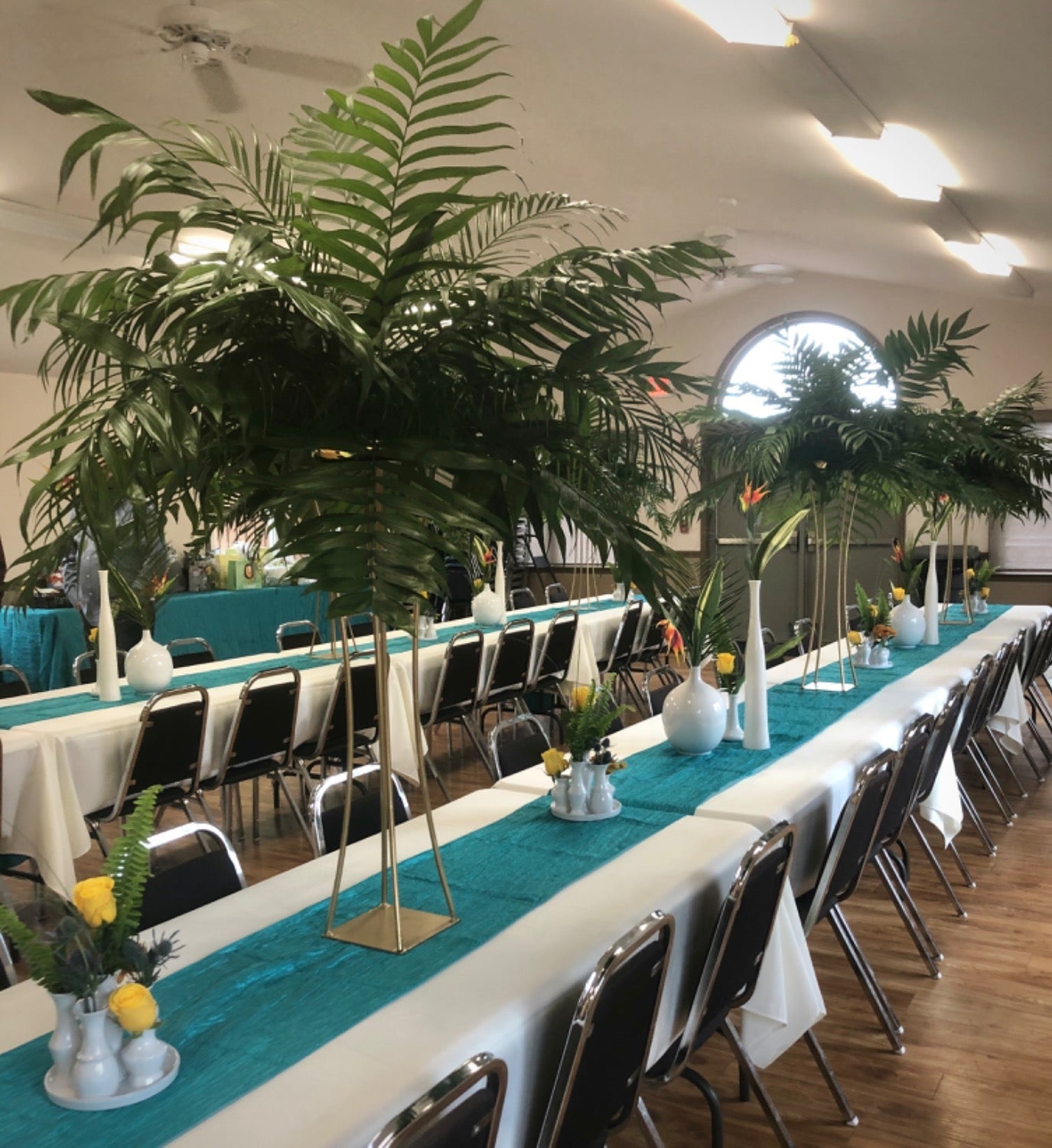 14 x 108 inch Crinkle Taffeta Table Runner Teal
