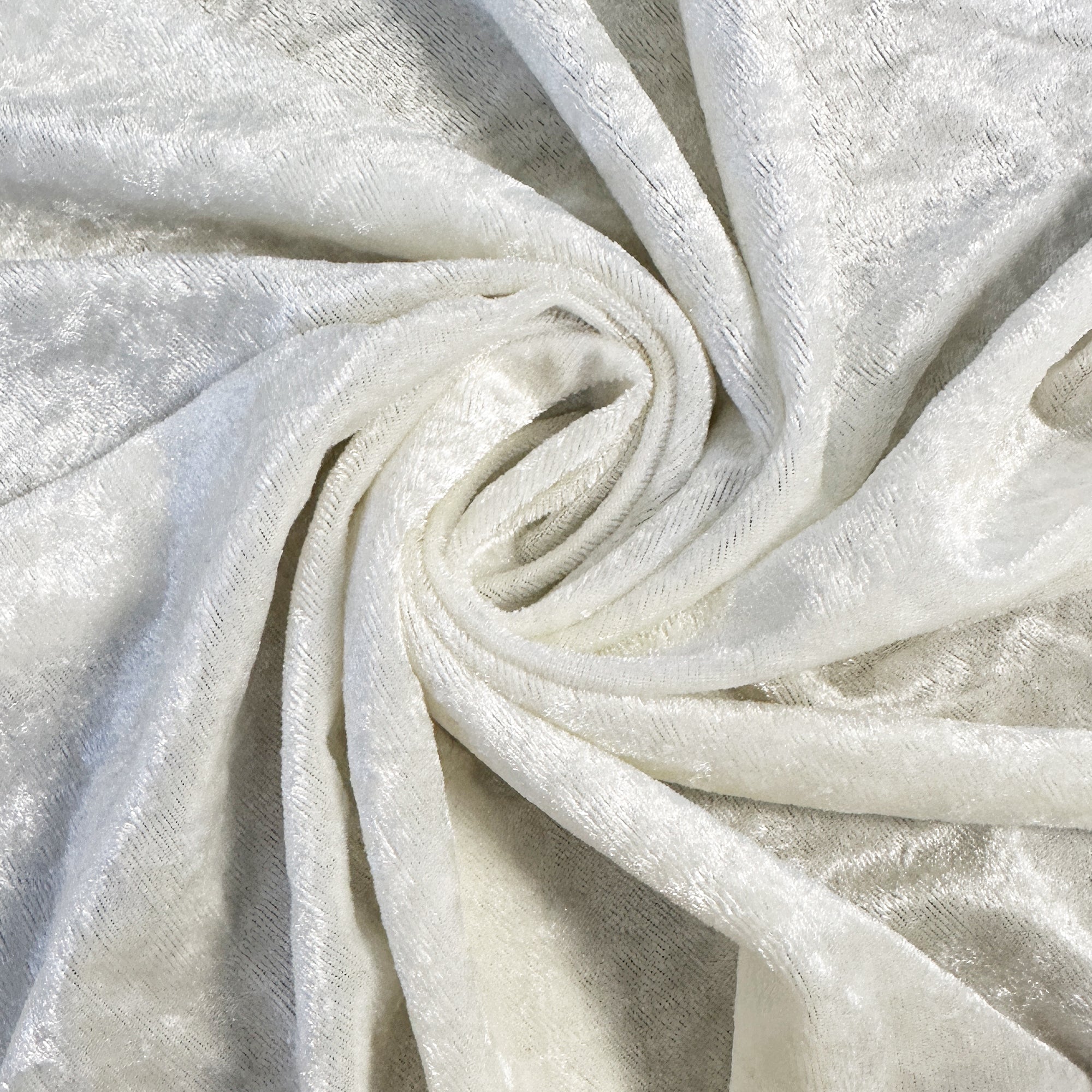 132 Inch Round Crushed Velvet Tablecloth Ivory